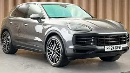 Used Porsche Cayenne 475 HP (349 kW) 2024 Grey SUV