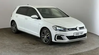 Used VW Golf VII GTE 204 HP (150 kW) 2018 White Hatchback