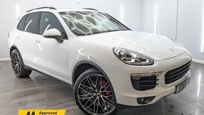 Used Porsche Cayenne 262 HP (192 kW) 2017 White SUV