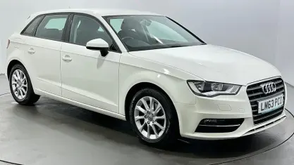 Used Audi A3 Sportback 122 HP (89 kW) 2013 White Hatchback