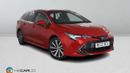 Used Toyota Corolla Design 122 HP (89 kW) 2022 Red Estate