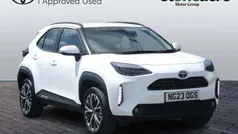 White Used 2023 Toyota Yaris Cross SUV | £24,500 (Fair price)