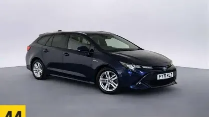 Used Toyota Corolla 122 HP (89 kW) 2021 Blue Estate