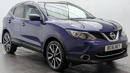 Used Nissan Qashqai Tekna 163 HP (119 kW) 2016 Blue SUV