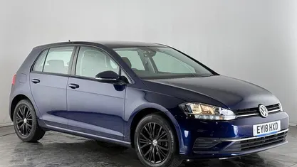 Blue Used 2018 VW Golf VII SE Hatchback | £12,850 (Good price)