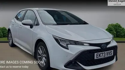 Used Toyota Corolla 140 HP (102 kW) 2026 Hatchback