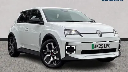 Used 2025 Renault 5 E-Tech Komfort Hatchback | £23,687 (Fair price)