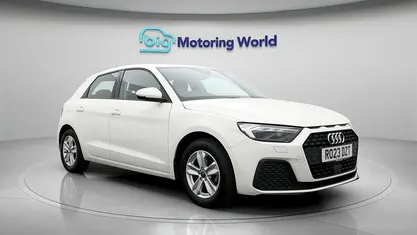 Used Audi A1 Sportback 95 HP (69 kW) 2023 White Hatchback