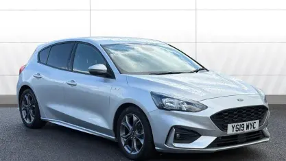 Used Ford Focus ST-Line 125 HP (91 kW) 2020 Hatchback