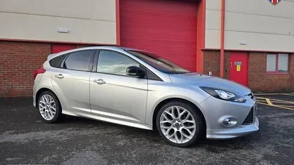 Used Ford Focus Zetec 116 HP (85 kW) 2014 Hatchback