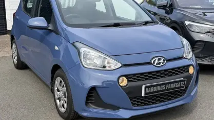 Gebraucht Hyundai i10 SE 88 PS (64 kW) 2020 Kleinwagen