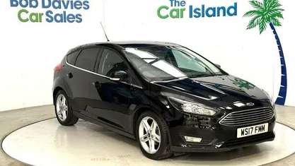 Used Ford Focus Zetec 120 HP (88 kW) 2016 Hatchback