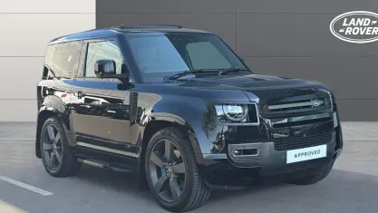Used Land Rover Defender 525 HP (386 kW) 2021 Black SUV