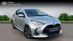 Silver Used 2022 Toyota Yaris Hybrid Design Hatchback | £16,965 (Fair price)