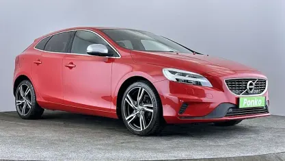 Used Volvo V40 R-Design 120 HP (88 kW) 2019 Hatchback
