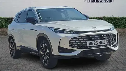 Used MG HS Trophy 170 HP (125 kW) 2025 White SUV