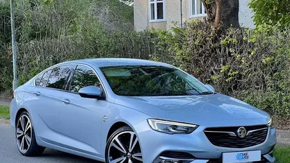 Second-hand Vauxhall Insignia Elite 170 CP (125 kW) 2020 Hatchback