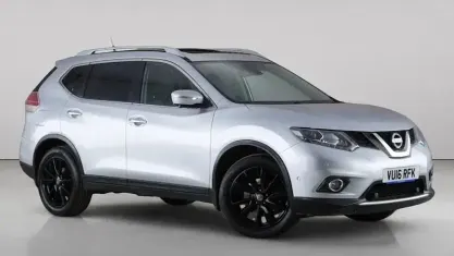 Used Nissan X-Trail Tekna 131 HP (96 kW) 2016 Silver SUV