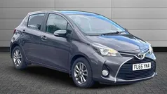 Grey Used 2015 Toyota Yaris Hatchback | £6,901 (Fair price)
