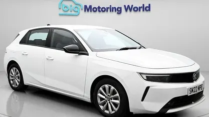 Used Vauxhall Astra Design Edition 131 HP (96 kW) 2025 Hatchback