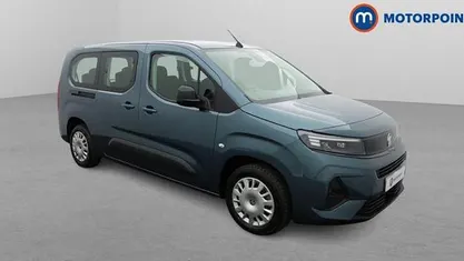Used Vauxhall Combo Design Edition 100 kW (136 HP) 2026 MPV
