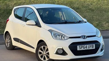 Used Hyundai i10 Premium 66 HP (48 kW) 2017 Hatchback