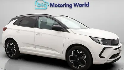 White Used 2024 Vauxhall Grandland X Ultimate SUV | £17,900 (Good price)