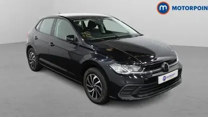 Used VW Polo Life 80 HP (58 kW) 2023 Black Hatchback