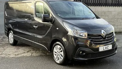 Used 2017 Renault Trafic MPV | £7,890 (Fair price)