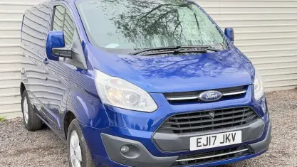 Used Ford Transit Custom Limited 131 HP (96 kW) 2017 Van