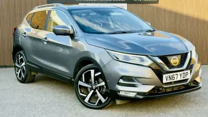 Used Nissan Qashqai Tekna 131 HP (96 kW) 2017 Grey SUV