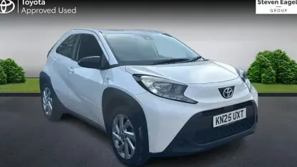 Used Toyota Aygo X PURE 72 HP (52 kW) 2025 White SUV