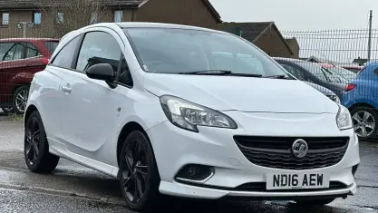 Used Vauxhall Corsa Edition 75 HP (55 kW) 2016 White Hatchback