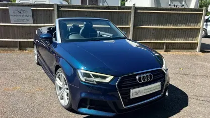 Usado Audi A3 Cabriolet S-Line 190 CV (139 kW) 2017 Azul Descapotable