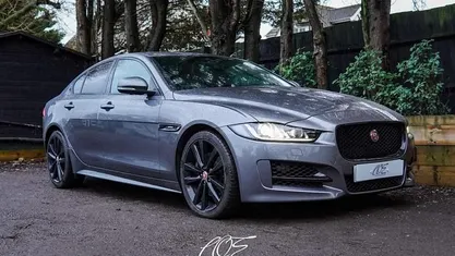 Used Jaguar XE R-Sport 250 HP (183 kW) 2018 Grey Sedan