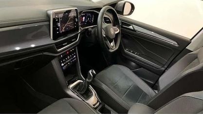 Używany VW T-Roc Style 110 KM (80 kW) 2023 Srebrny SUV