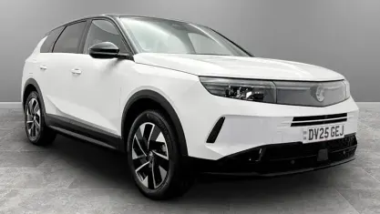 Usado Vauxhall Grandland X Ultimate 136 HP (100 kW) 2025 SUV