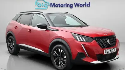 Begagnad Peugeot 2008 GT 131 HK (96 kW) 2023 Röd SUV