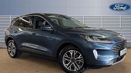 Begagnad Ford Kuga Titanium 150 HK (110 kW) 2023 Blå SUV