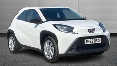 Pure white Used 2022 Toyota Aygo PURE Hatchback | £11,600 (Fair price)