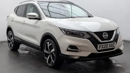 White Used 2020 Nissan Qashqai S SUV | £12,550 (Good price)