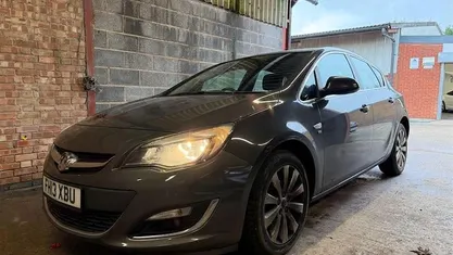 Used Vauxhall Astra 116 HP (85 kW) 2013 Hatchback