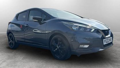 Usado Nissan Micra 92 HP (67 kW) 2022 Cinzento Citadino