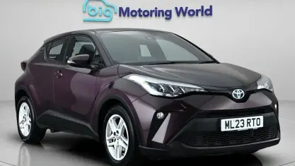 Used Toyota C-HR 122 HP (89 kW) 2023 Purple SUV