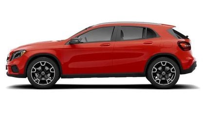 Usado Mercedes GLA250 AMG Line Premium Plus 211 HP (155 kW) 2019 SUV