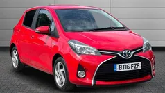 Red Used 2016 Toyota Yaris Hybrid Hatchback | £9,550 (Fair price)