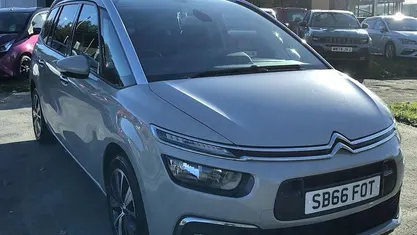 Used Citroën C4 SpaceTourer Flair 120 HP (88 kW) 2017 MPV