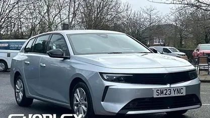 Used Vauxhall Astra Design Edition 131 HP (96 kW) 2025 Estate