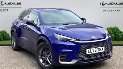 Usado Lexus LBX 136 HP (100 kW) 2026 SUV