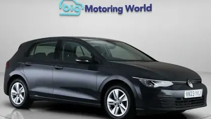 Używany VW Golf VIII Life 150 KM (110 kW) 2023 Szary Hatchback